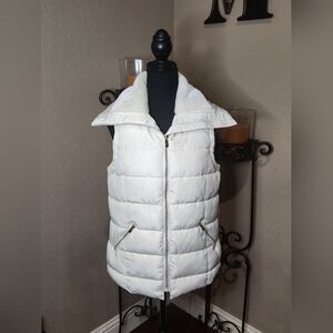 Ci Sono Los Angeles Outerwear Women's Ivory Puffer Vest With Faux Fur Collar.NWT